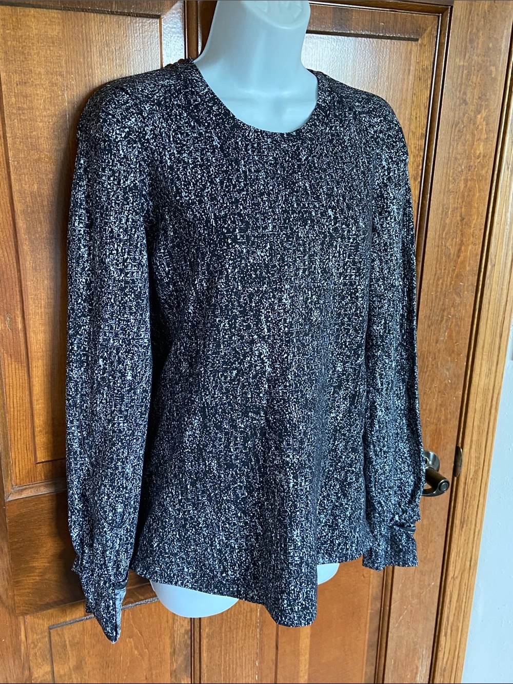 Lululemon Extra Mile Long Sleeve Running Luon Suited Jacquard Black White Size 8
